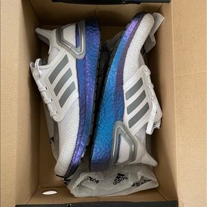 EUC Adidas UltraBoost 20 W